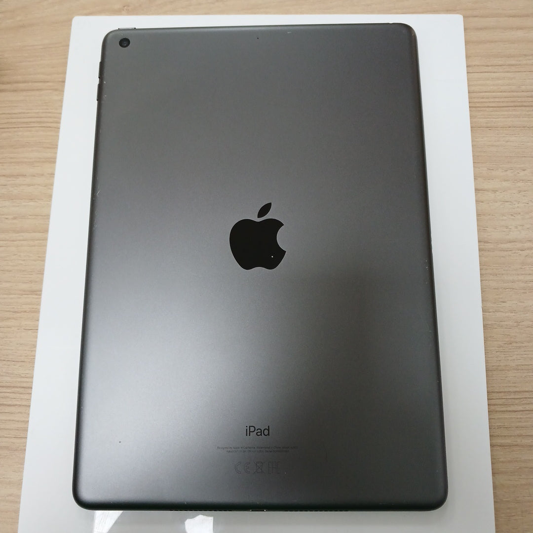 TABLETA APPLE IPAD 9 A2602 64 GB 3 GB RAM (SEMINUEVO)