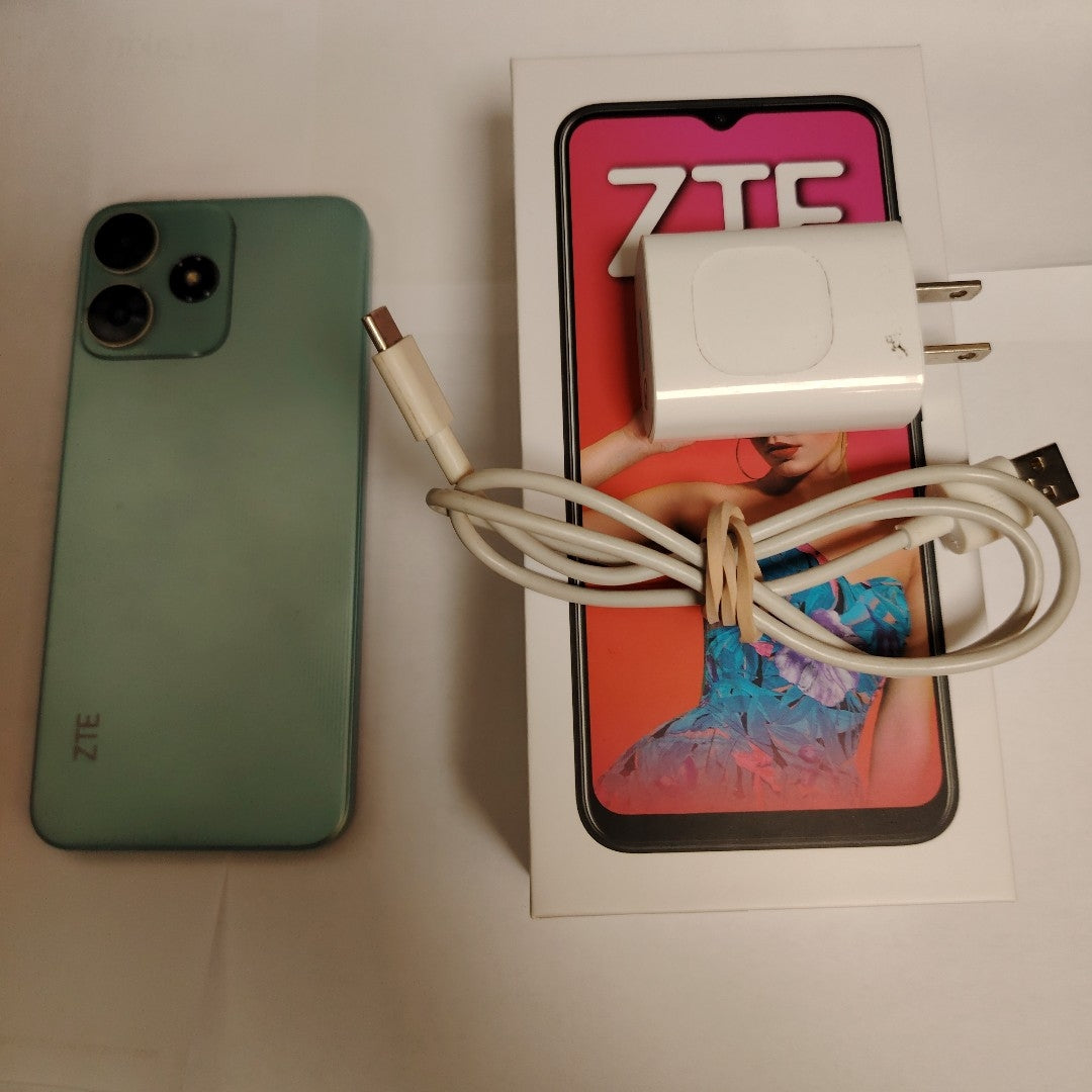 CELULAR ZTE BLADE V50 SMART 7060 128 GB 4 GB RAM (SEMINUEVO)
