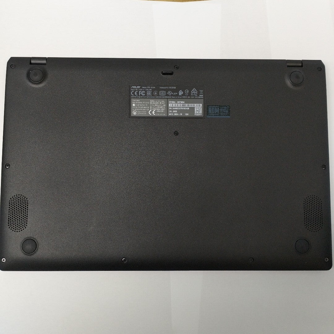 LAPTOP ASUS VIVOBOOK E510KA-BR760W (2024) 128 GB SSD 4 GB RAM (SEMINUEVO)