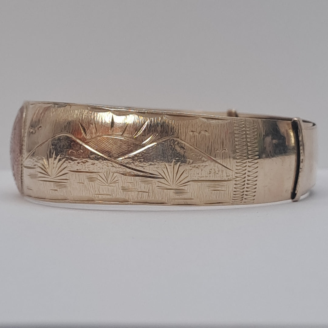 PULSERA RIGIDA. ORO. 10 K 12.8 GRMS (SEMINUEVO)