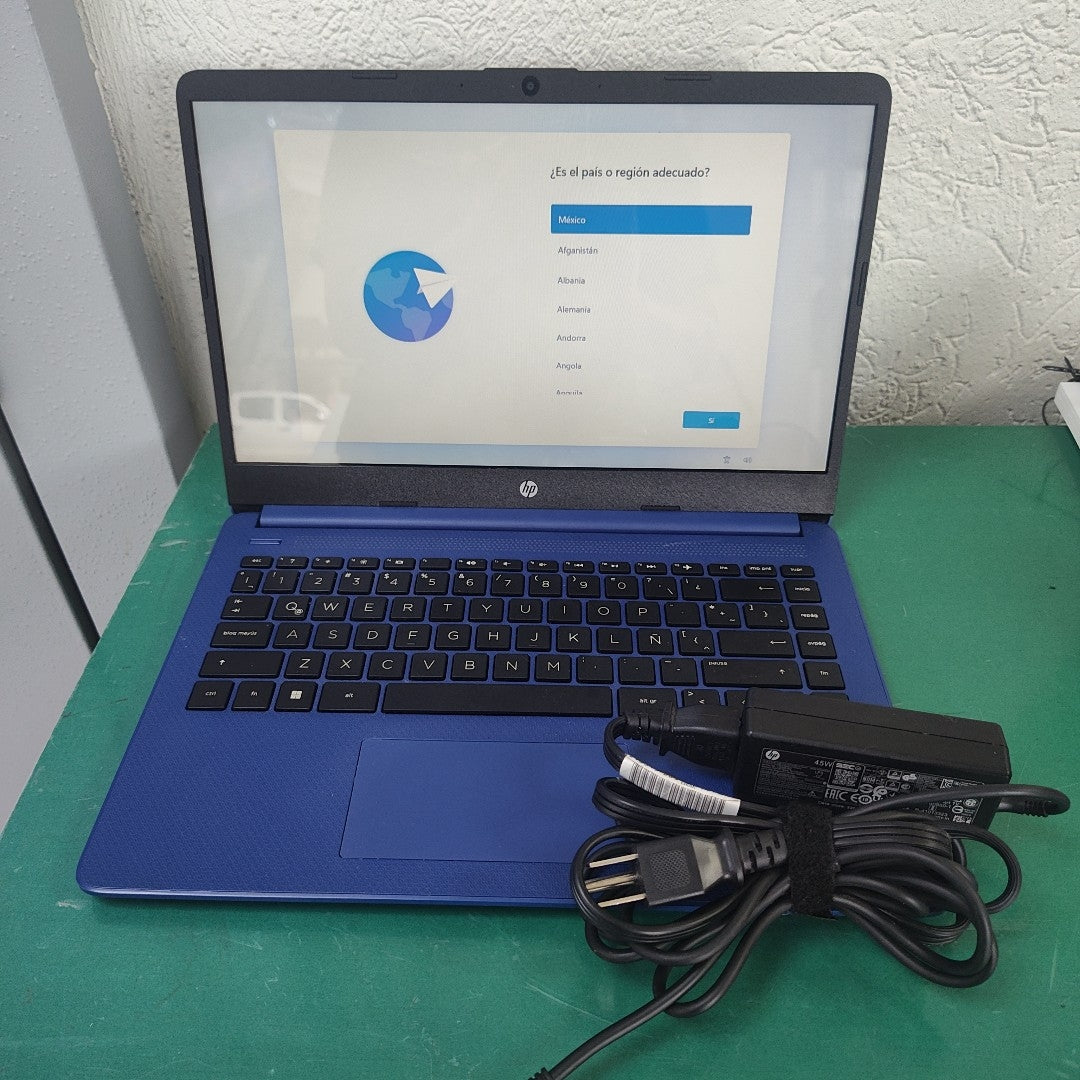 LAPTOP HP 14-DQ2521LA (2022) 256 GB SSD 8 GB RAM (SEMINUEVO)