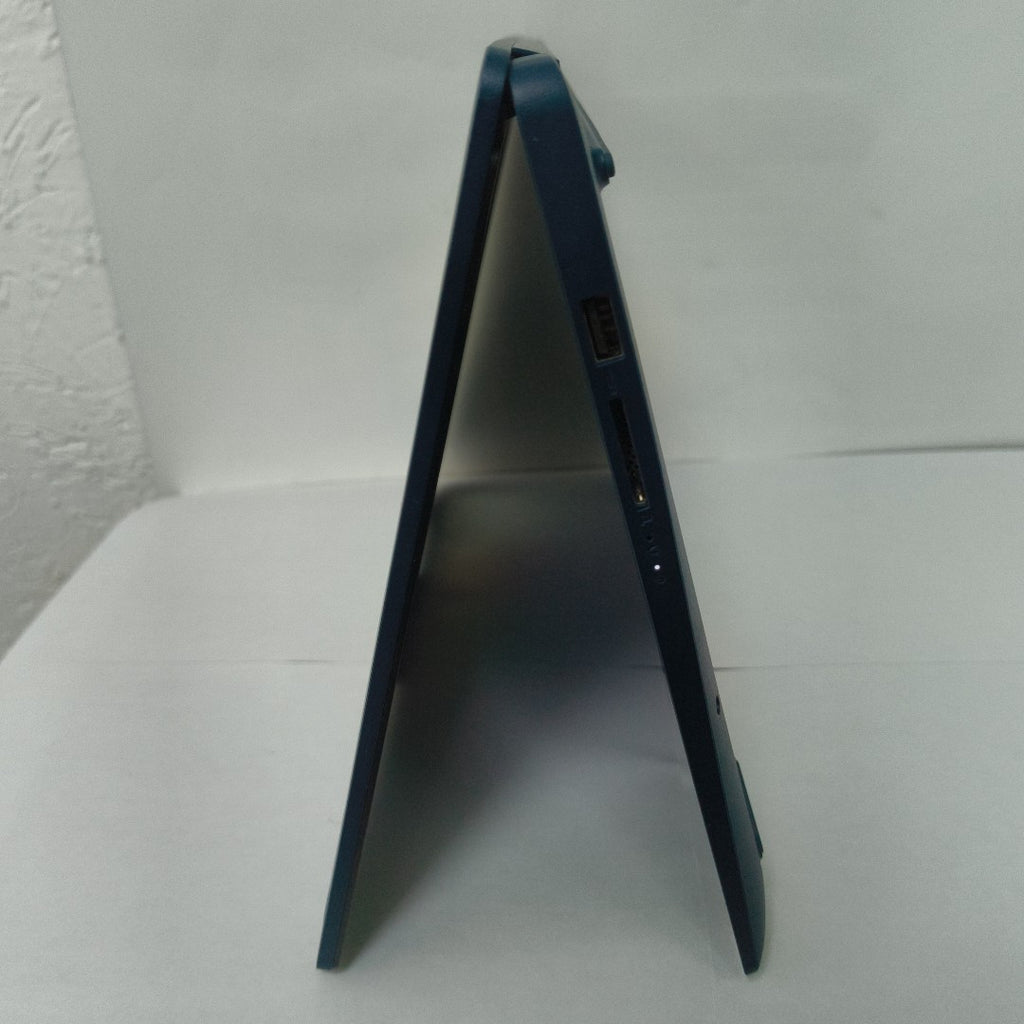 LAPTOP LENOVO IDEAPAD SLIM 3 15IRU8 (2024) 512 GB SSD 8 GB RAM (SEMINUEVO)