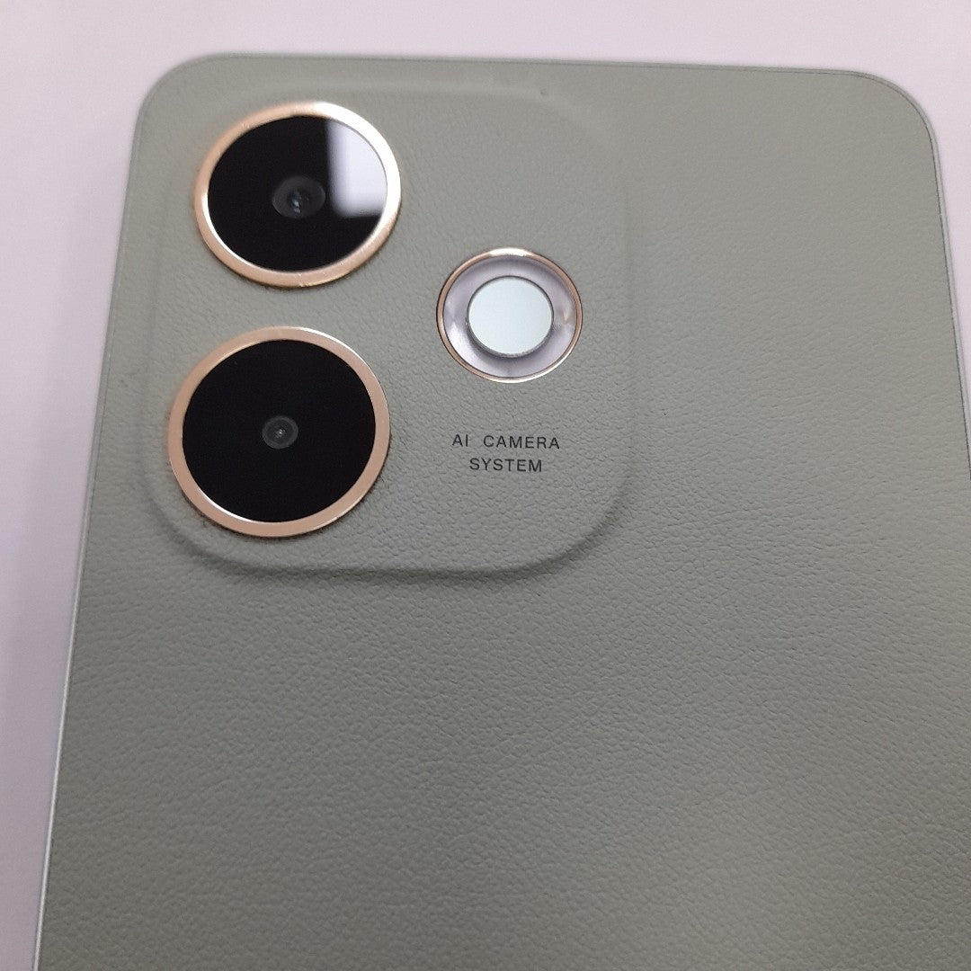 CELULAR OPPO  A5 PRO CPH2711 (2025) 256 GB 8 GB RAM (SEMINUEVO)