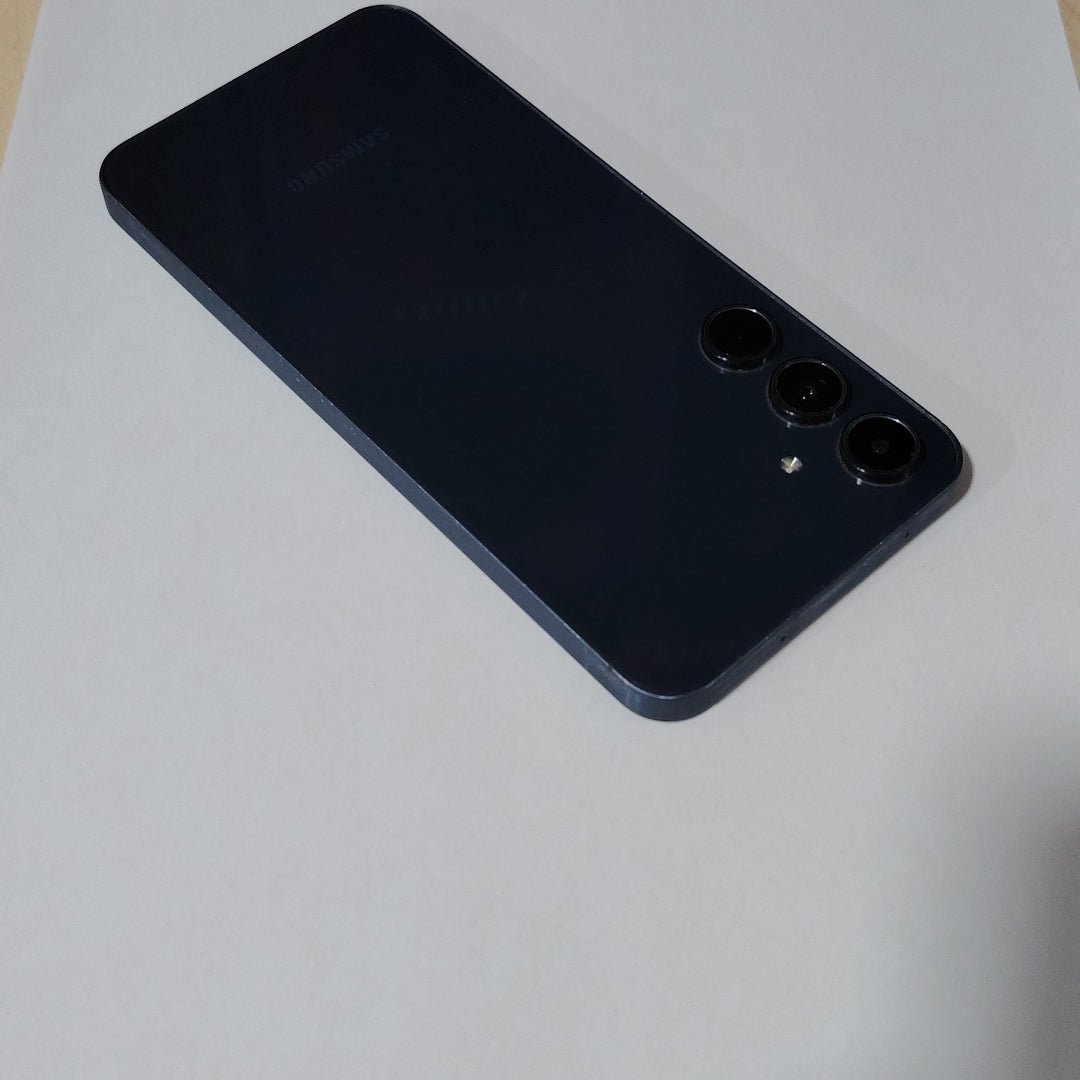 CELULAR SAMSUNG GALAXY A55 5G SM-A556E (2024) 128 GB 8 GB RAM (SEMINUEVO)