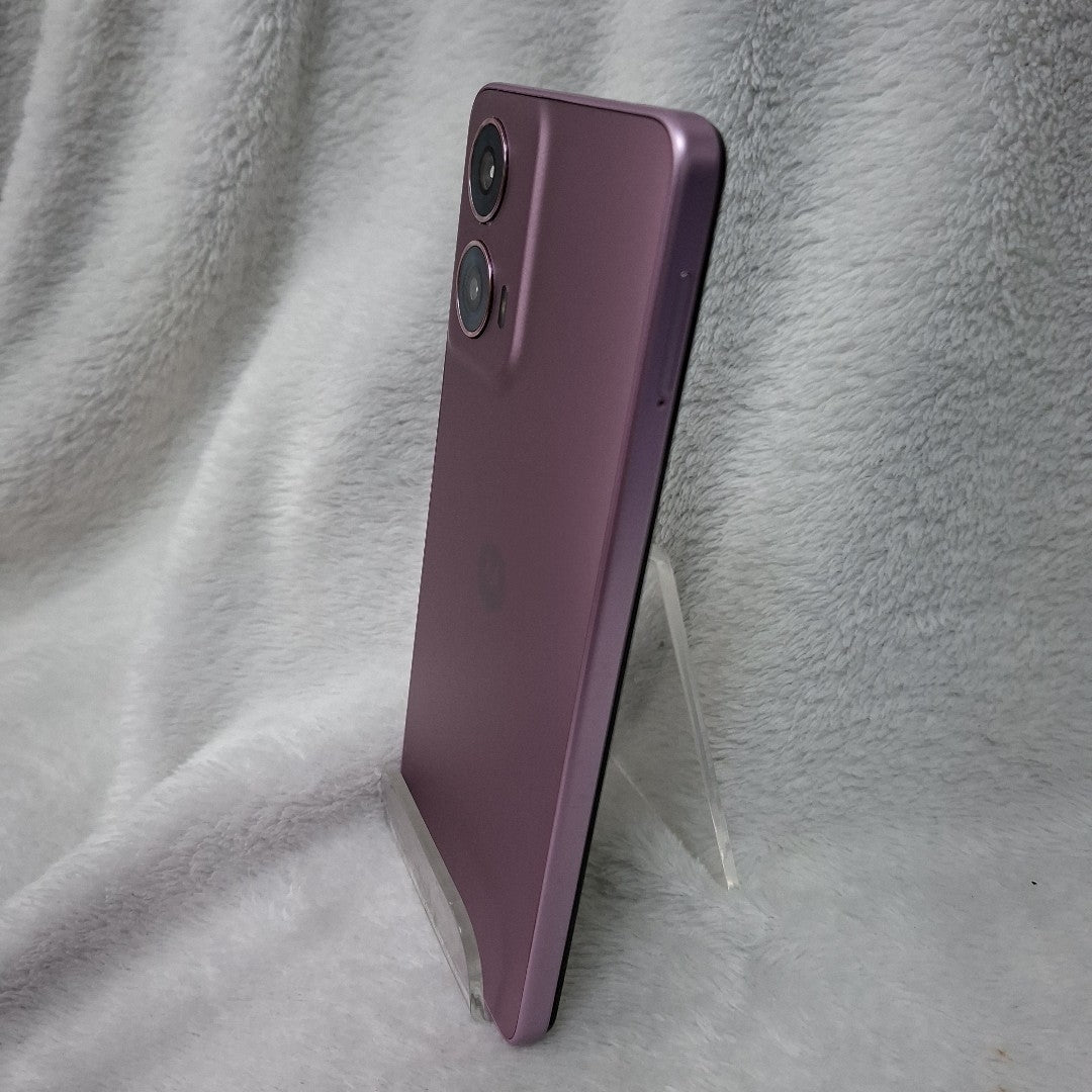 CELULAR MOTOROLA MOTO G24 XT2423-1 (2024) 256 GB 4 GB RAM (SEMINUEVO)