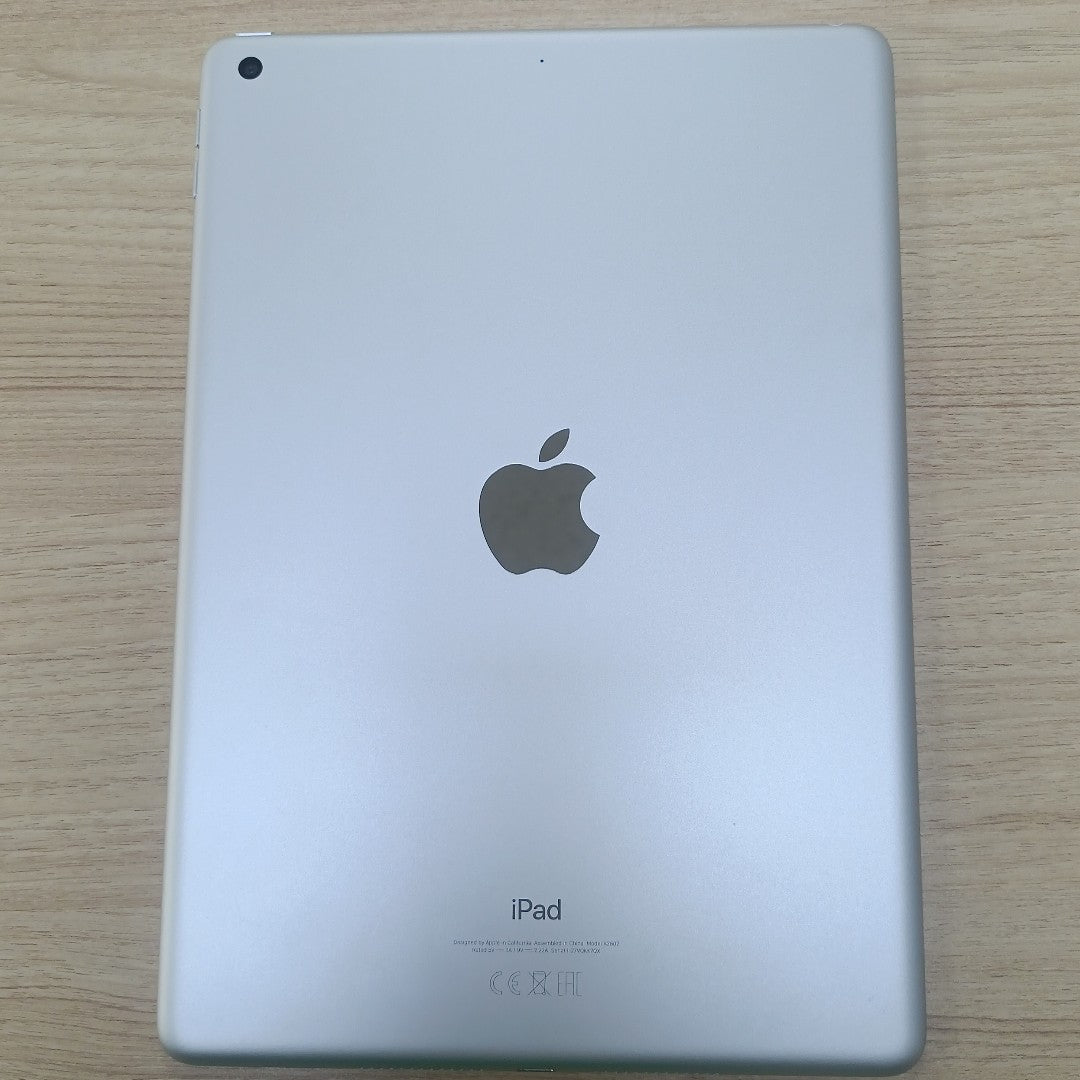 TABLETA APPLE IPAD 9 A2602 64 GB 3 GB RAM (SEMINUEVO)