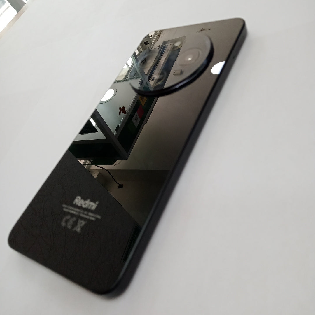 CELULAR XIAOMI REDMI 14C 2409BRN2CL (2024) 128 GB 4 GB RAM (SEMINUEVO)