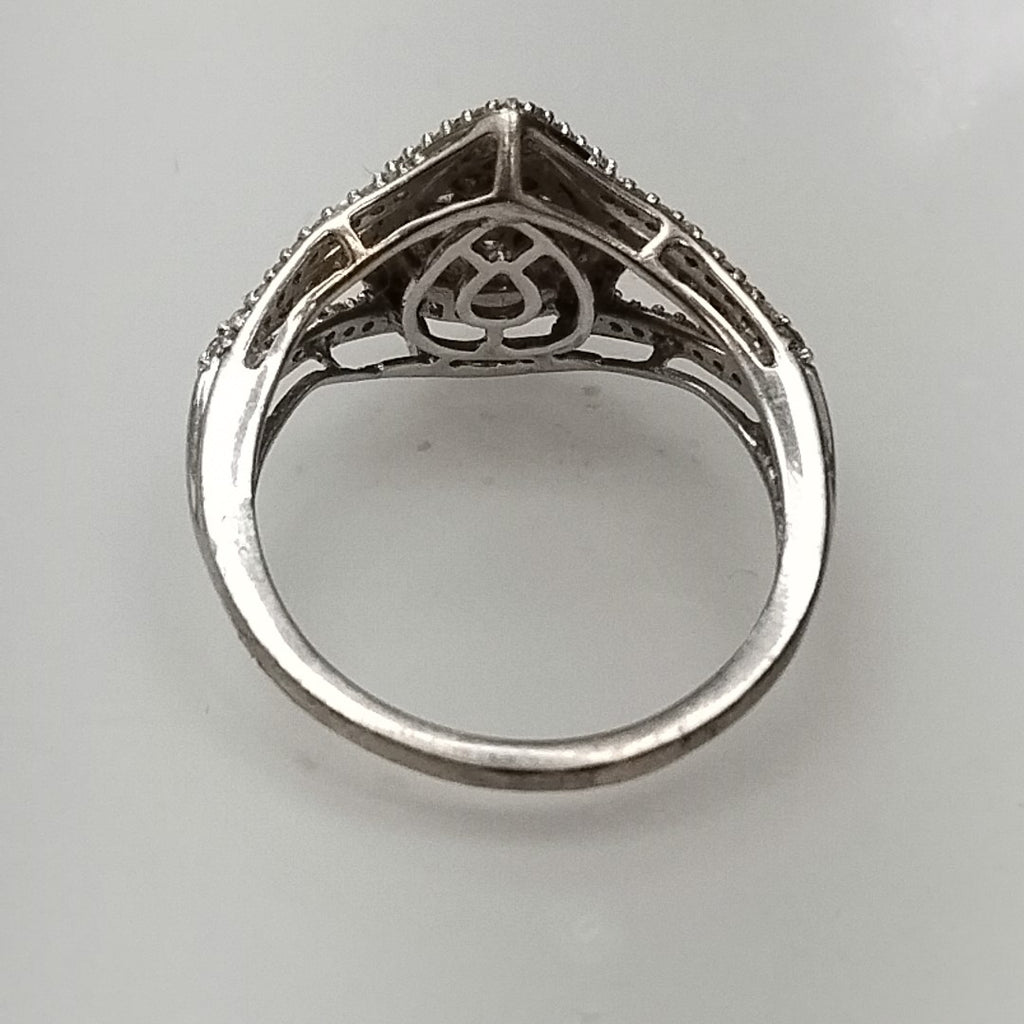 ANILLITO. ORO BLANCO. 10 K 2.5 GRMS (SEMINUEVO)