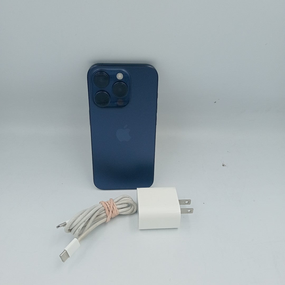 CELULAR APPLE IPHONE 15 PRO A3101 512 GB 8 GB RAM (SEMINUEVO)