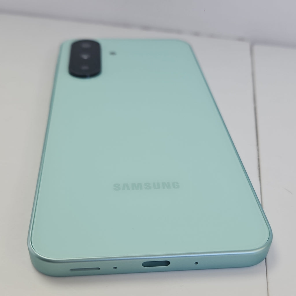 CELULAR SAMSUNG GALAXY A26 5G SM-A266M (2025) 128 GB 6 GB RAM (SEMINUEVO)