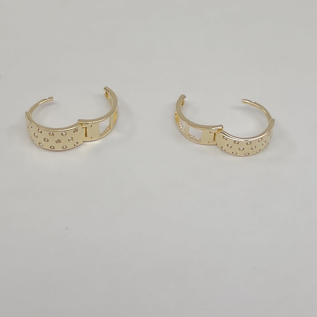 HUGGIES ORO 14K 2.6 (NUEVO)