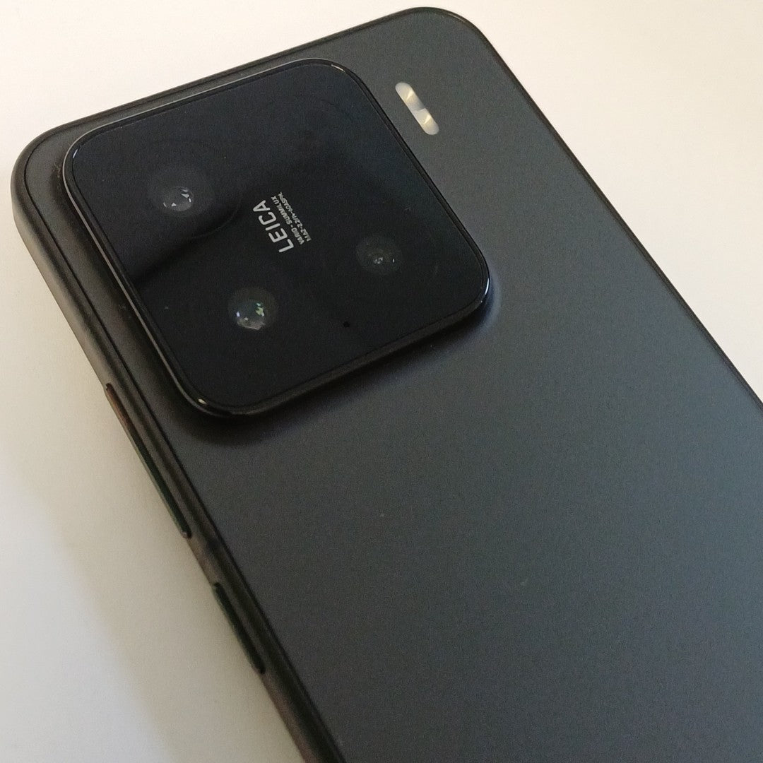 CELULAR XIAOMI 15 24129PN74G (2024) 512 GB 12 GB RAM (SEMINUEVO)