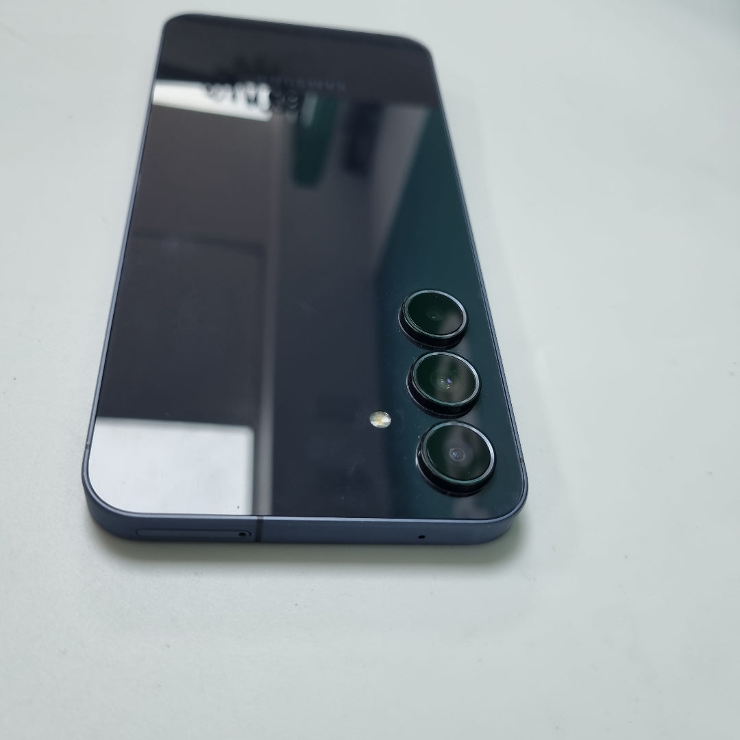 CELULAR SAMSUNG GALAXY A55 5G SM-A556E (2024) 256 GB 8 GB RAM (SEMINUEVO)
