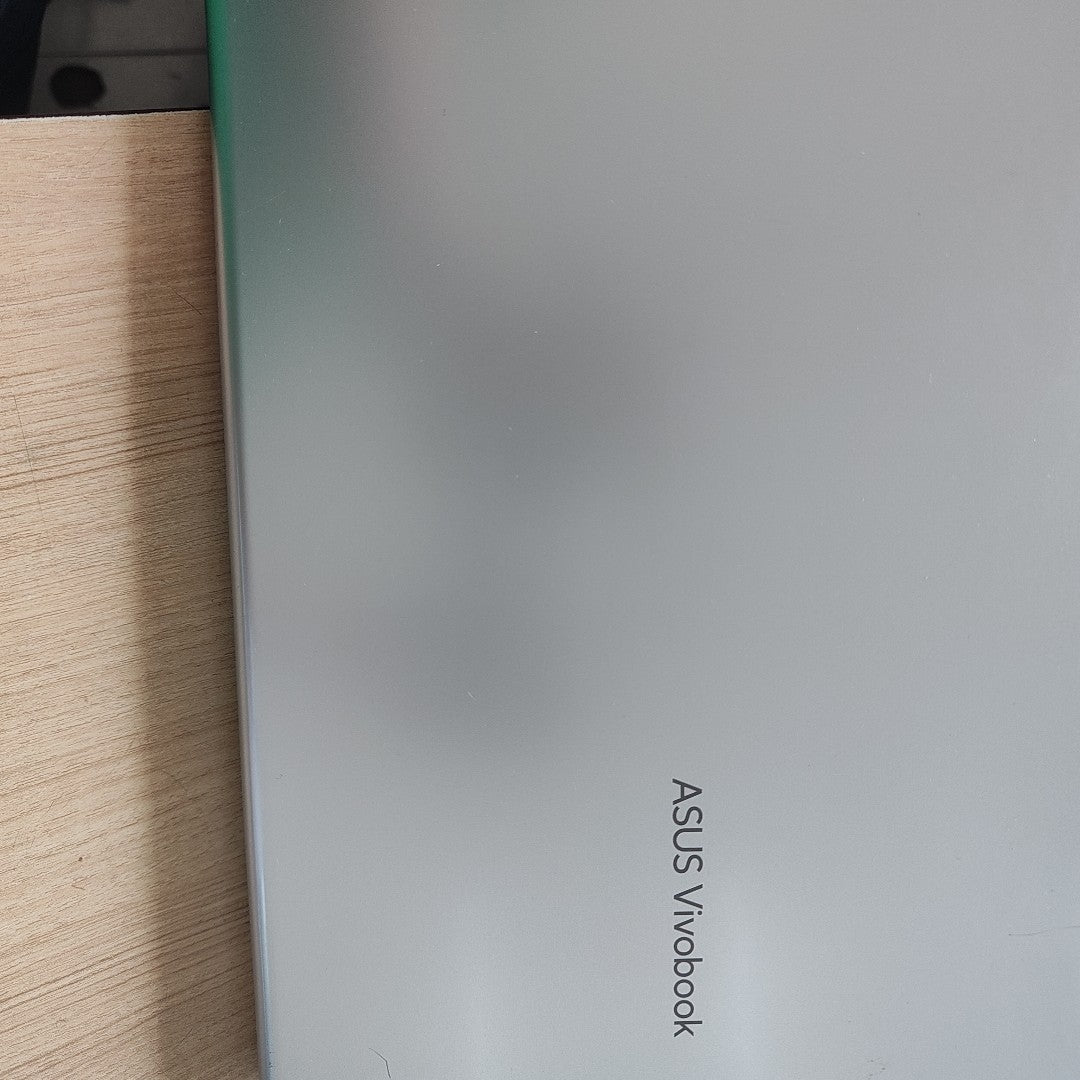 LAPTOP ASUS VIVOBOOK A1500EA-I38G256H (2023) 256 GB SSD 8 GB RAM (SEMINUEVO)