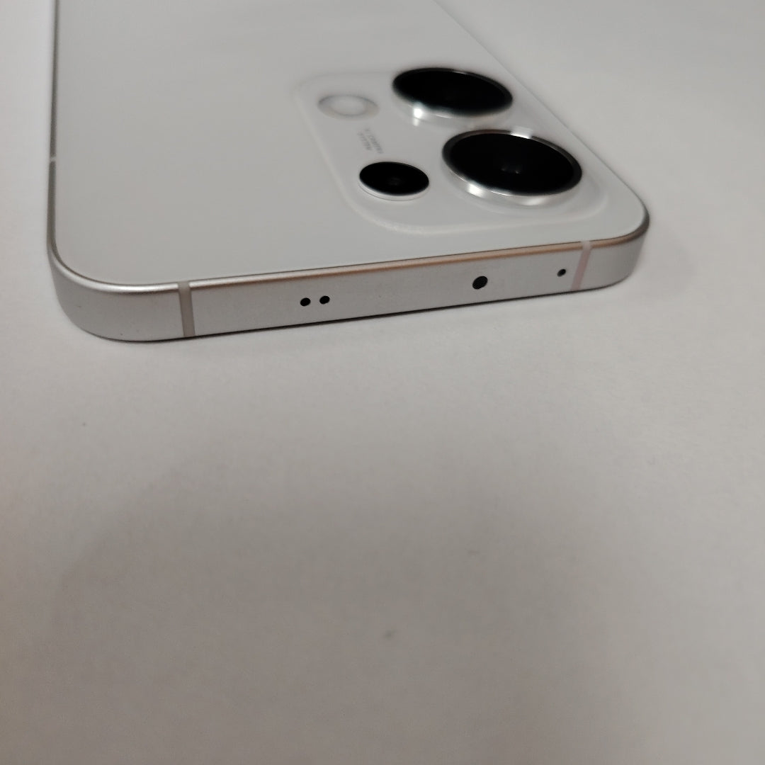 CELULAR OPPO  RENO13 5G CPH2689 (2024) 512 GB 12 GB RAM (SEMINUEVO)