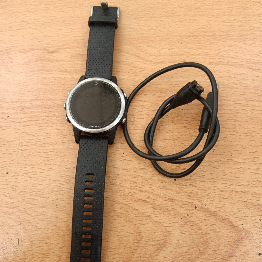 SMARTWATCH GARMIN FENIX 5S 42 MM GPS (SEMINUEVO)