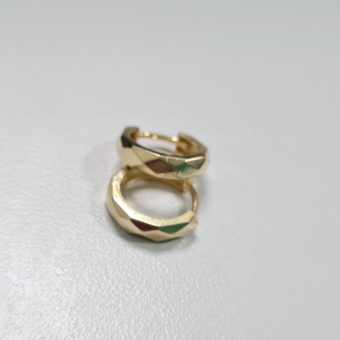 HUGGIES ORO 14K 1.4 (NUEVO)