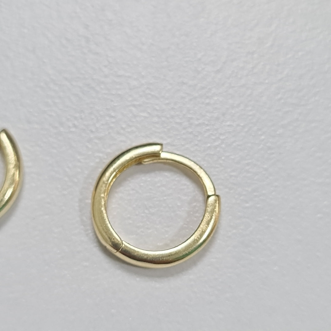 HUGGIES ORO 14K 1.5 (NUEVO)