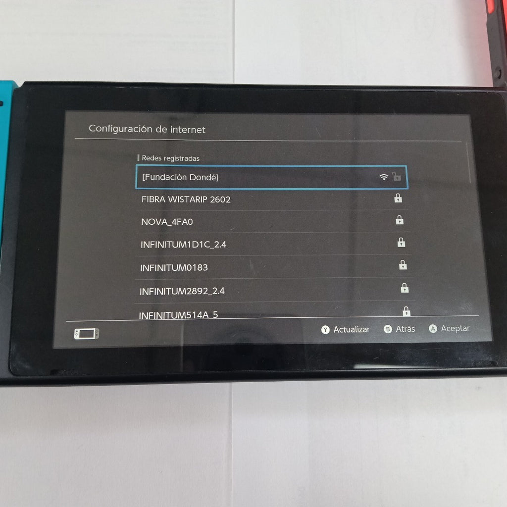 CONSOLA DE VIDEOJUEGO NINTENDO SWITCH 1.1 32 GB (SEMINUEVO)