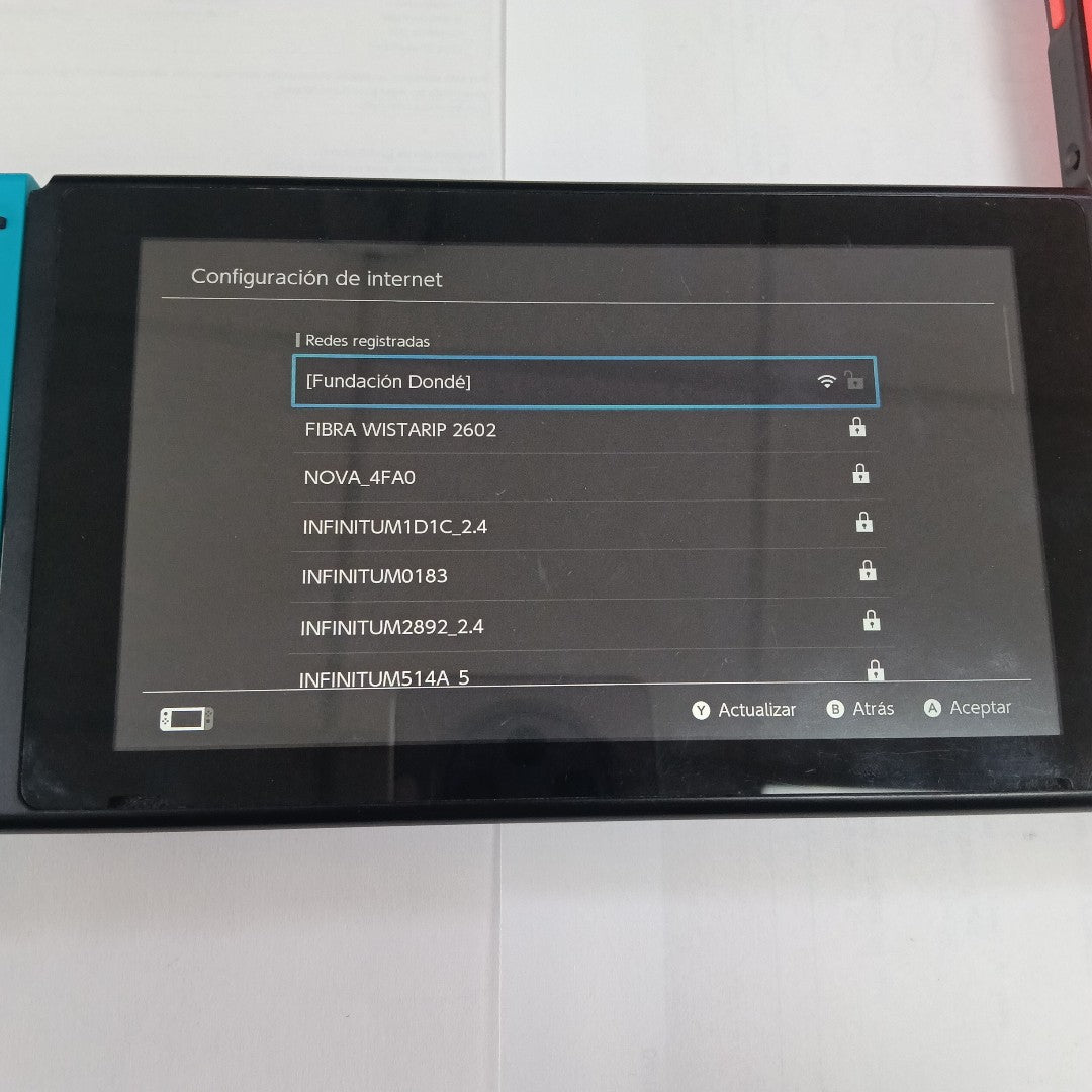 CONSOLA DE VIDEOJUEGO NINTENDO SWITCH 1.1 32 GB (SEMINUEVO)