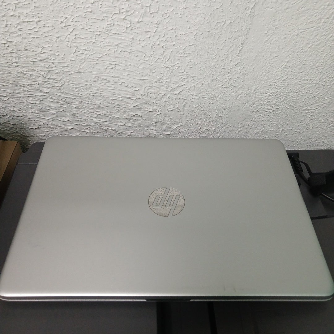 LAPTOP HP 14-DQ0527LA (2023) 256 GB SSD 8 GB RAM (SEMINUEVO)