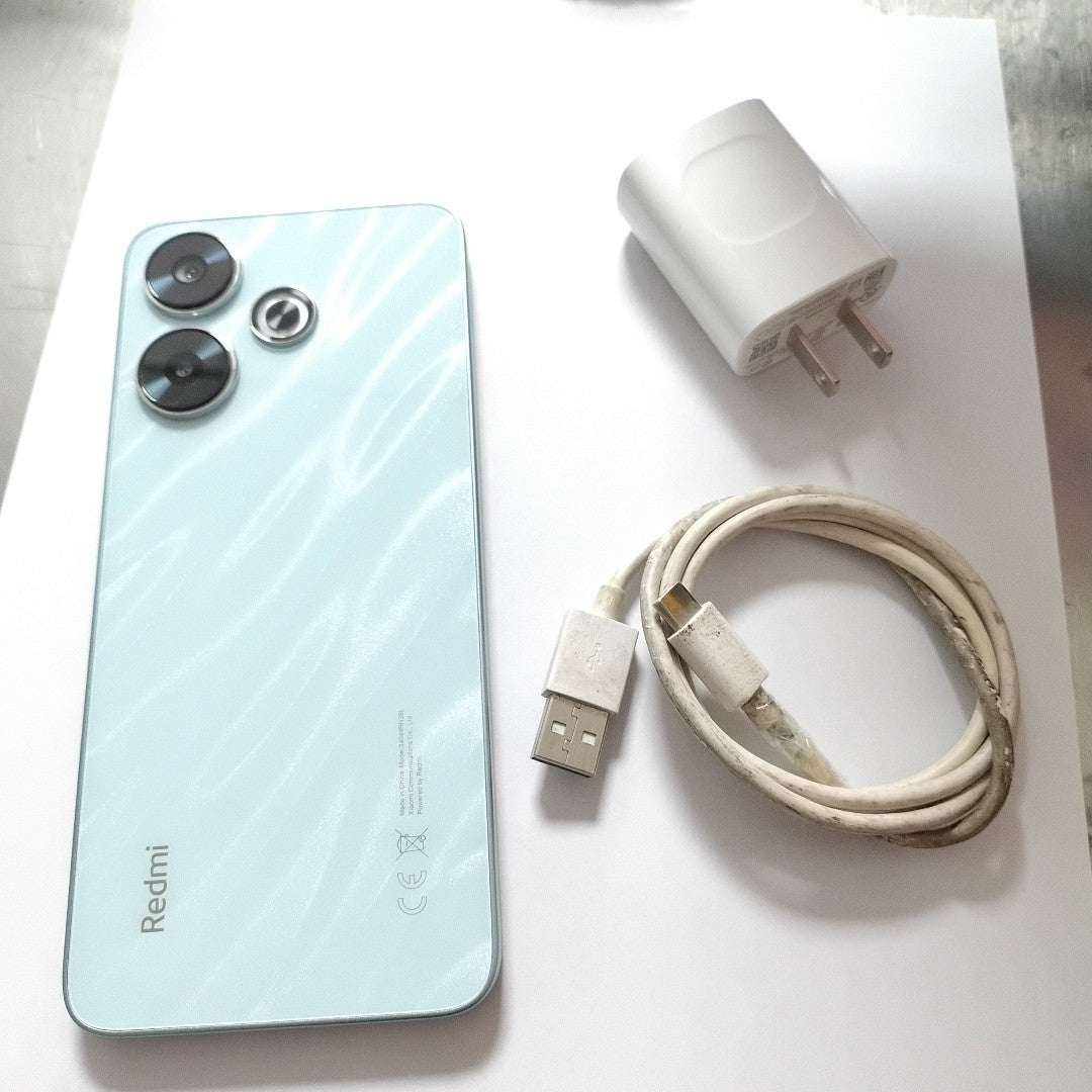 CELULAR XIAOMI REDMI 13 24049RN28L (2024) 256 GB 8 GB RAM (SEMINUEVO)