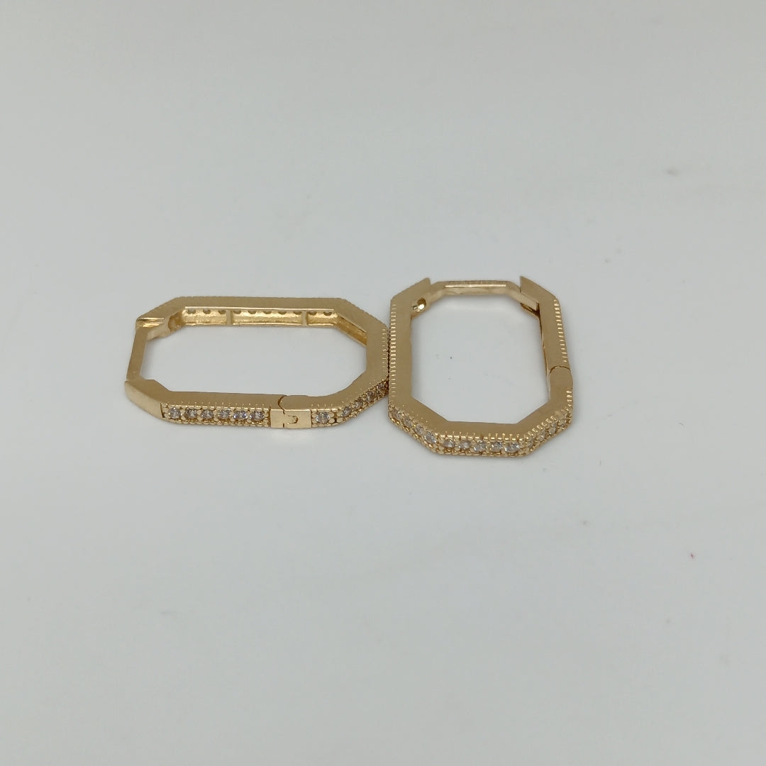 HUGGIES ORO 14K 2.6 (NUEVO)