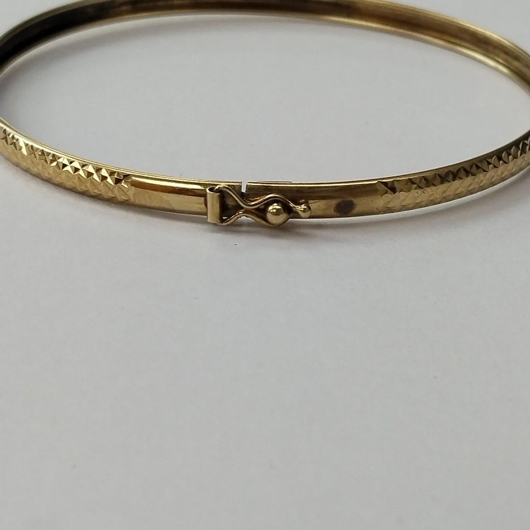 PULSERA RIGIDA. ORO. 10 K 3.8 GRMS (SEMINUEVO)