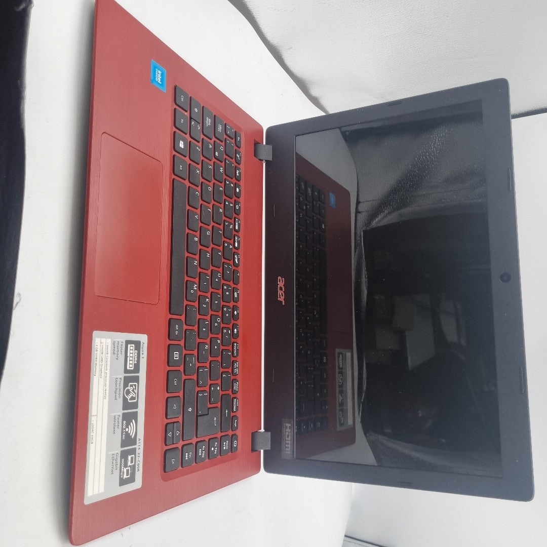 LAPTOP ACER ASPIRE 1 A114-33-C3Q7 (2022) 64 GB SSD 4 GB RAM (SEMINUEVO)