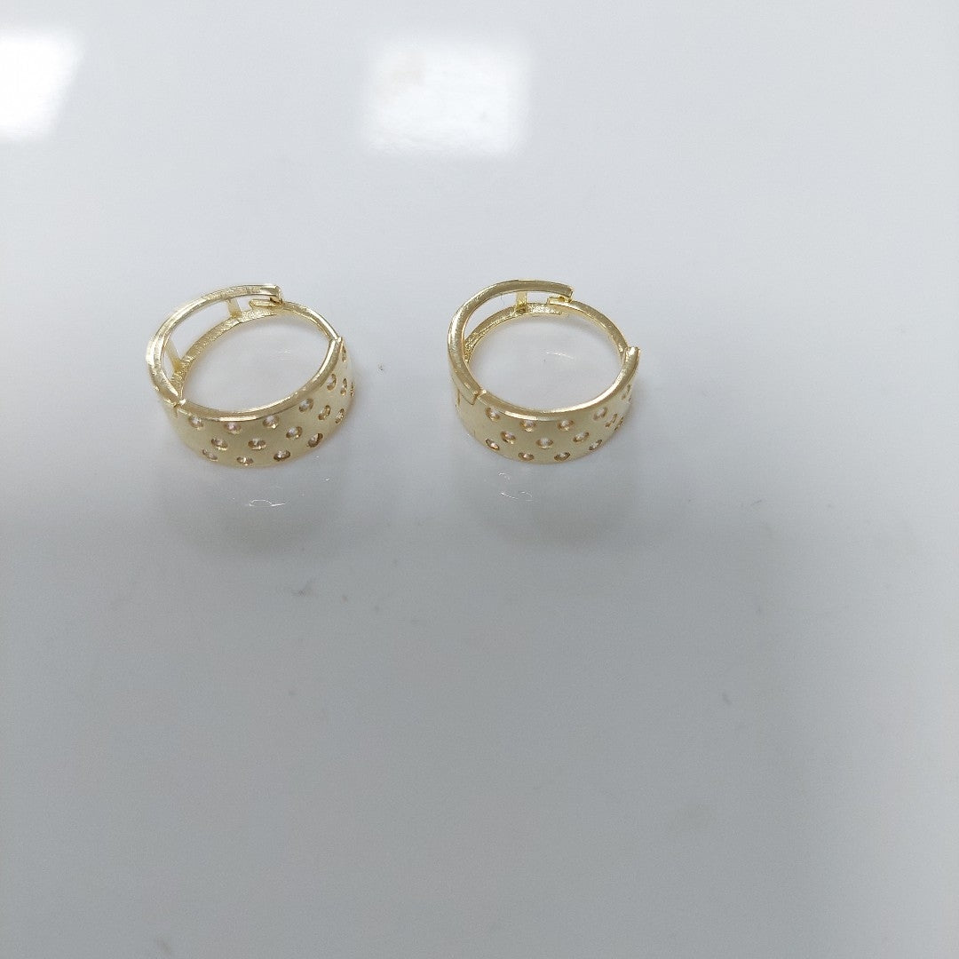 HUGGIES ORO 14K 2.5 (NUEVO)