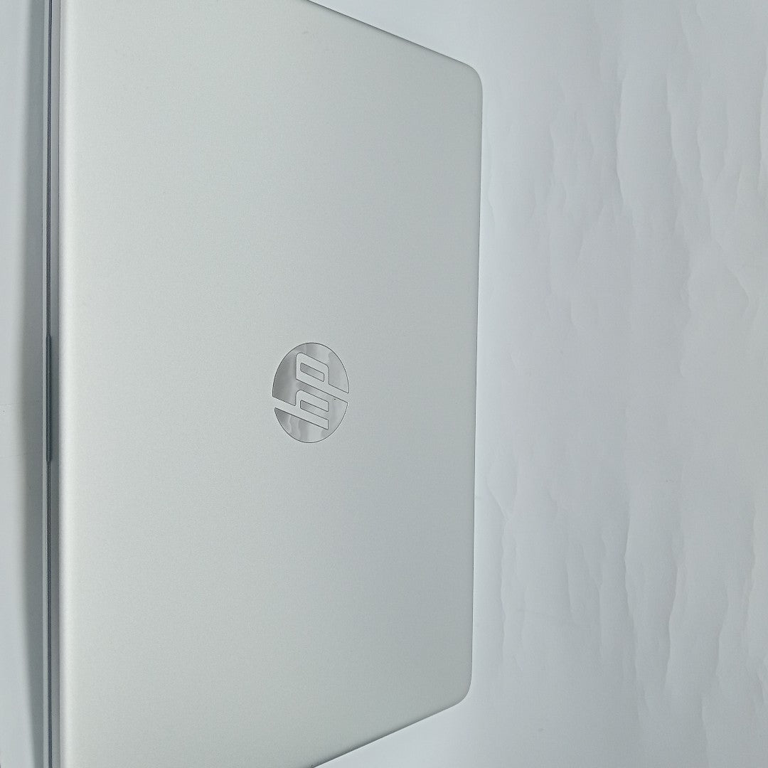 LAPTOP HP 14-DQ0527LA (2023) 256 GB SSD 8 GB RAM (SEMINUEVO)
