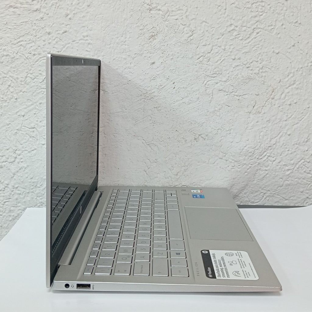 LAPTOP HP PAVILION 14-DV0502LA (2022) 512 GB SSD 8 GB RAM (SEMINUEVO)