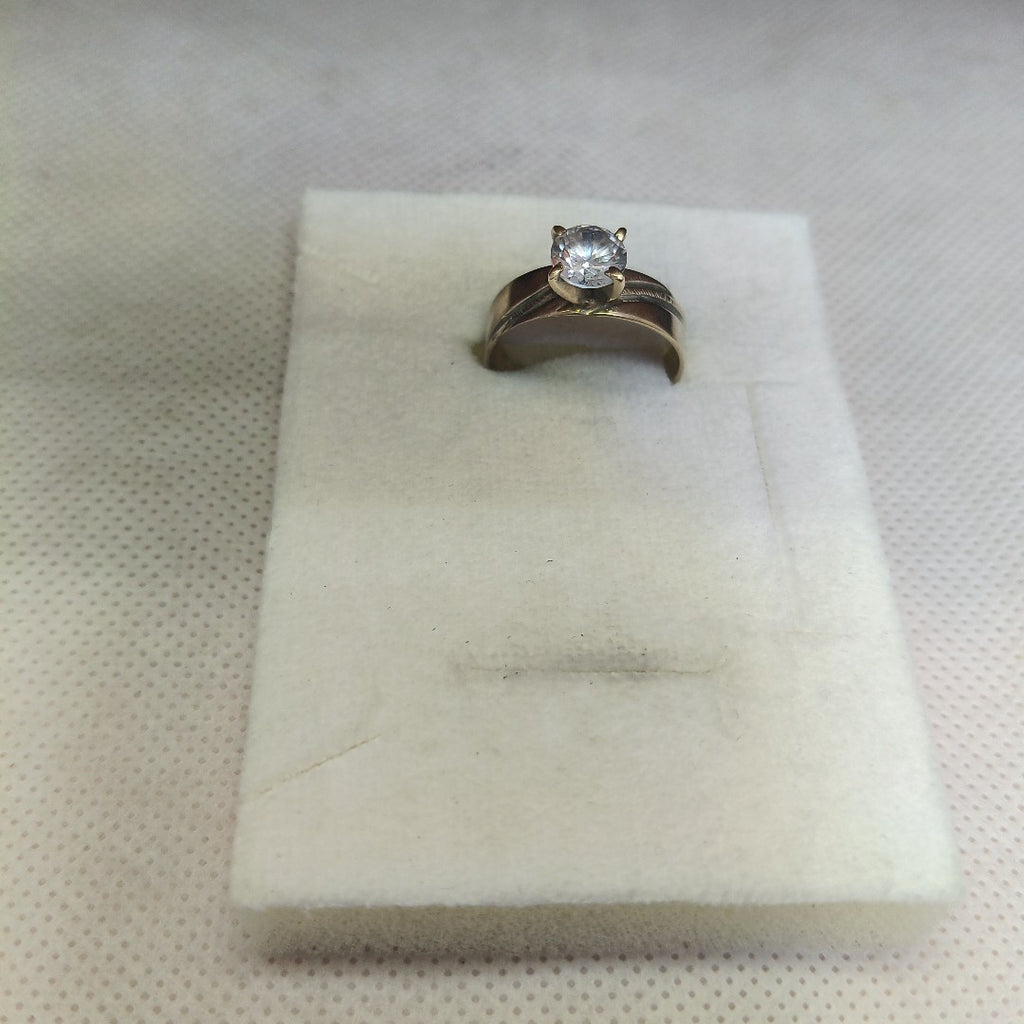 ANILLO. ORO. 10 K 3.2 GRMS (SEMINUEVO)