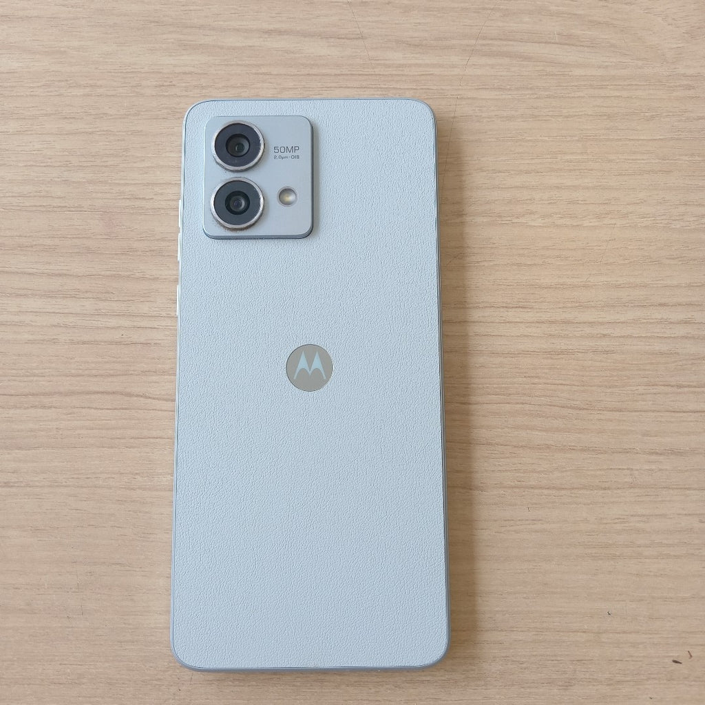 CELULAR MOTOROLA MOTO G84 XT2347-1 (2023) 256 GB 8 GB RAM (SEMINUEVO)