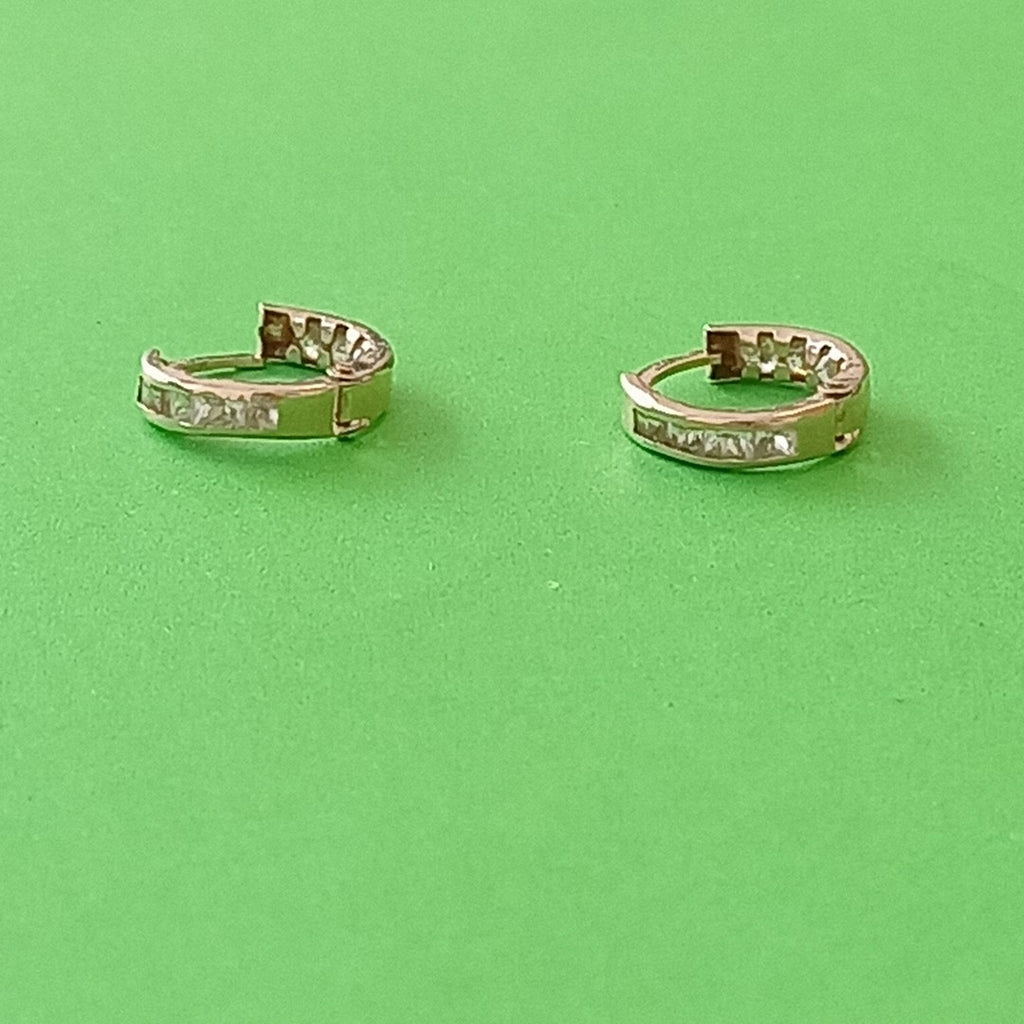 ARRACADAS PAR ORO 10 K 0,80 GRMS (SEMINUEVO)
