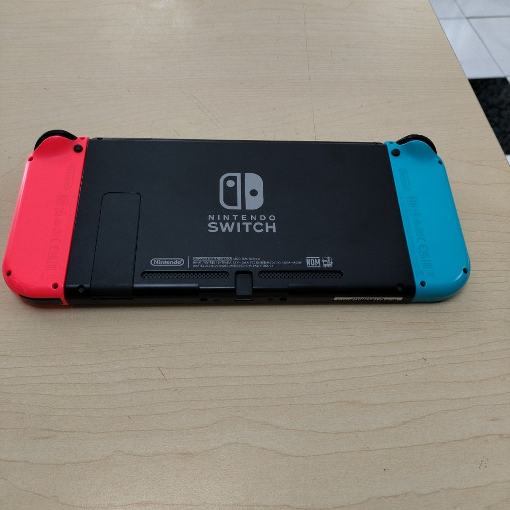 CONSOLA DE VIDEOJUEGO NINTENDO SWITCH 1.1 32 GB (SEMINUEVO)