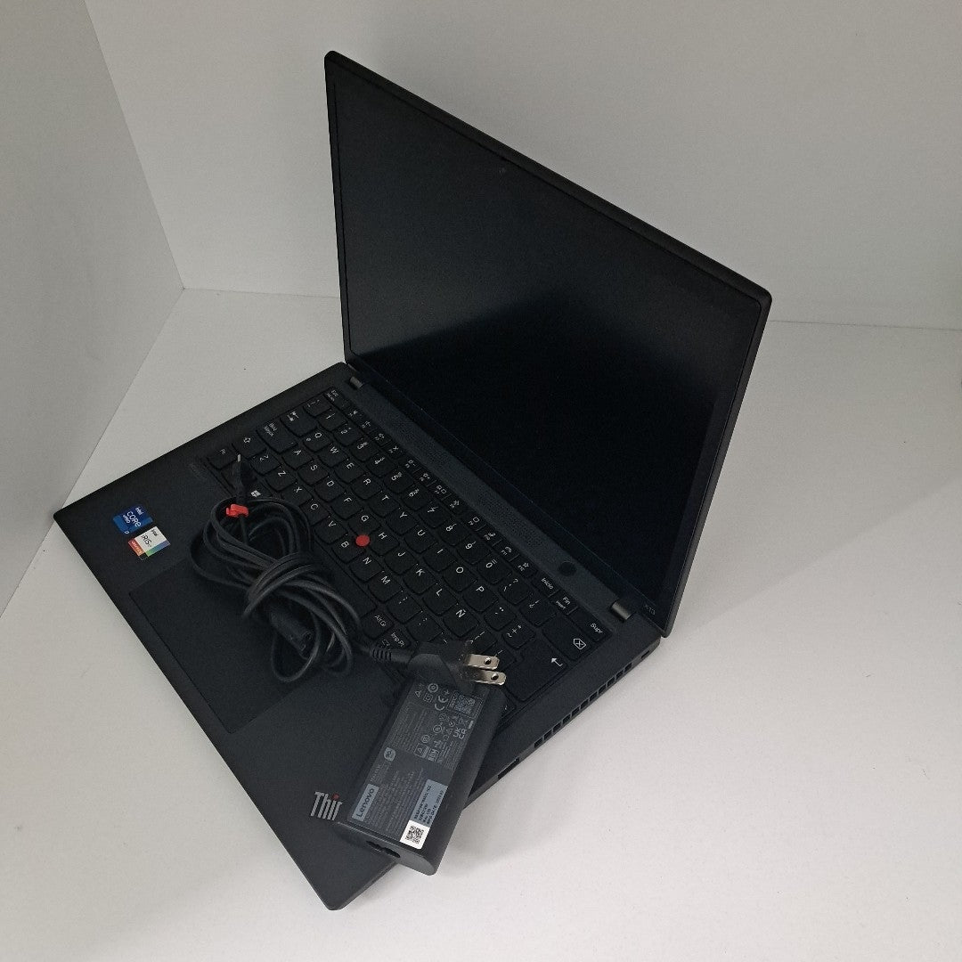 LAPTOP LENOVO THINKPAD X13 GEN 2 (2022) 512 GB SSD 32 GB RAM (SEMINUEVO)