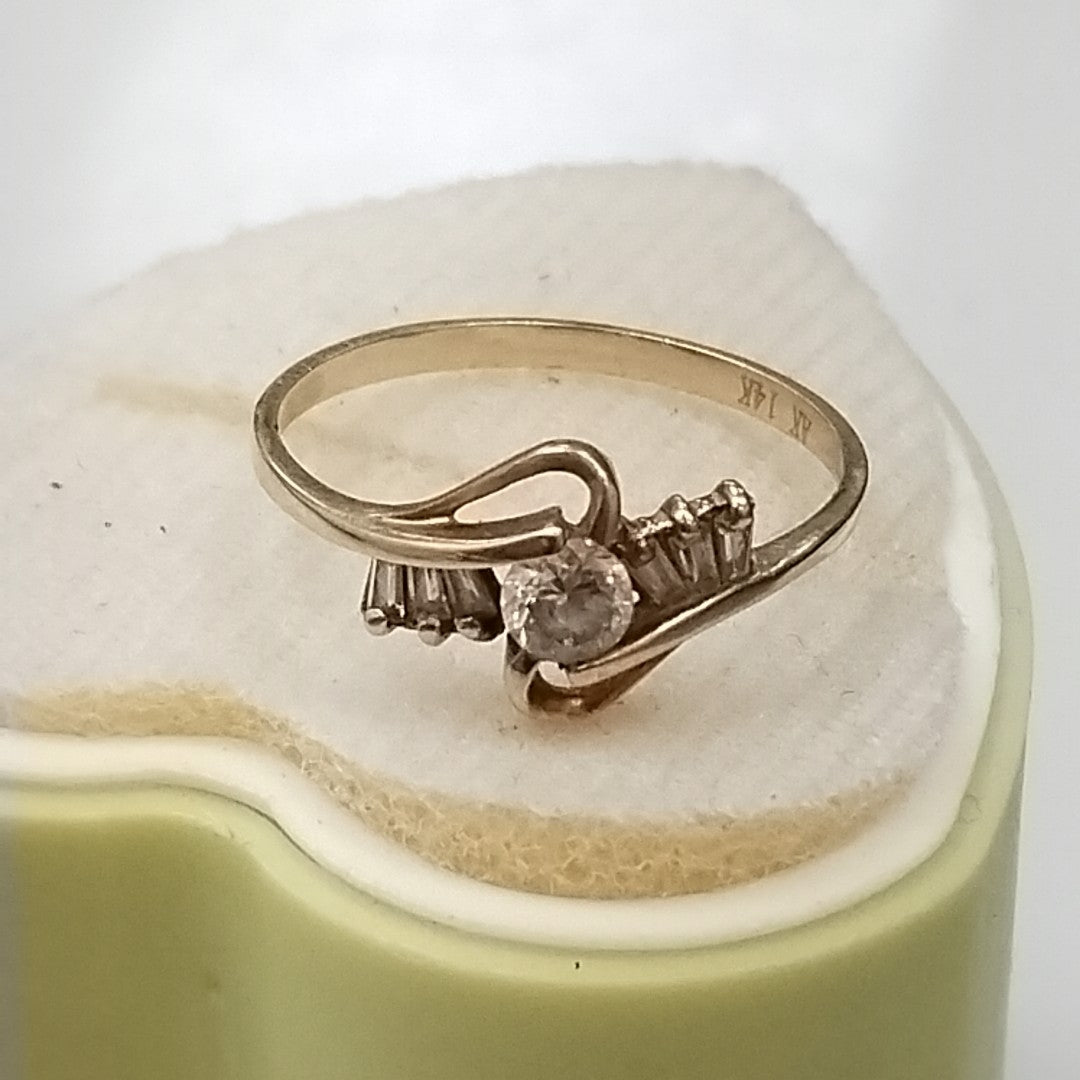 ANILLITO. ORO. 14 K 1.4 GRMS (SEMINUEVO)