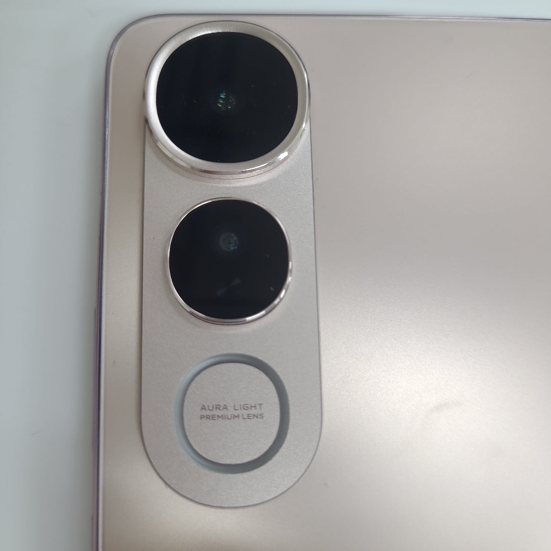 CELULAR VIVO V50 LITE 5G V2440 (2025) 256 GB 12 GB RAM (SEMINUEVO)