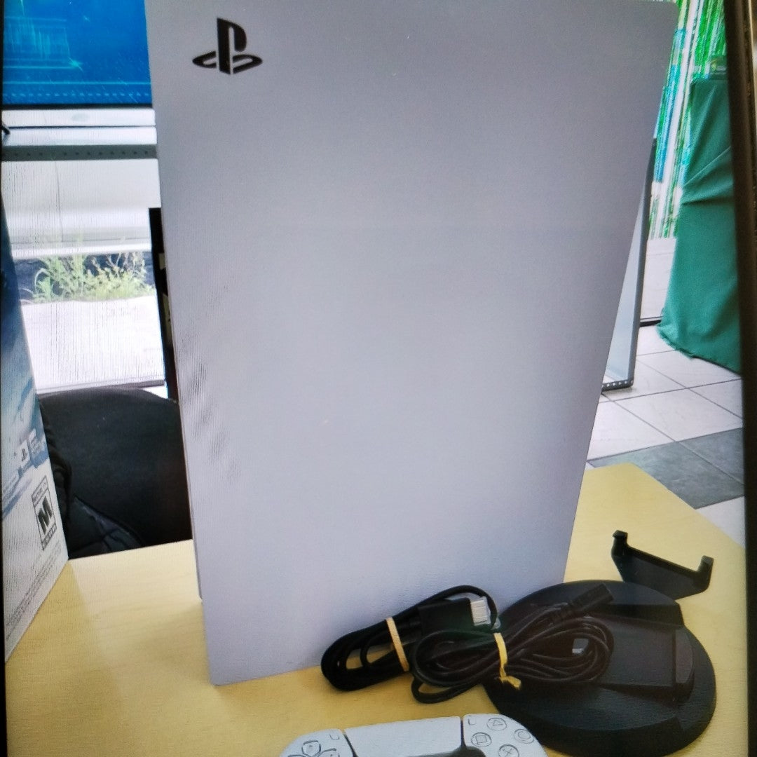 CONSOLA DE VIDEOJUEGO SONY PS5 825 SSD (SEMINUEVO)