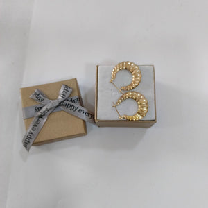 ARRACADAS PAR. ORO. 10 K 3.6 GRMS (SEMINUEVO)