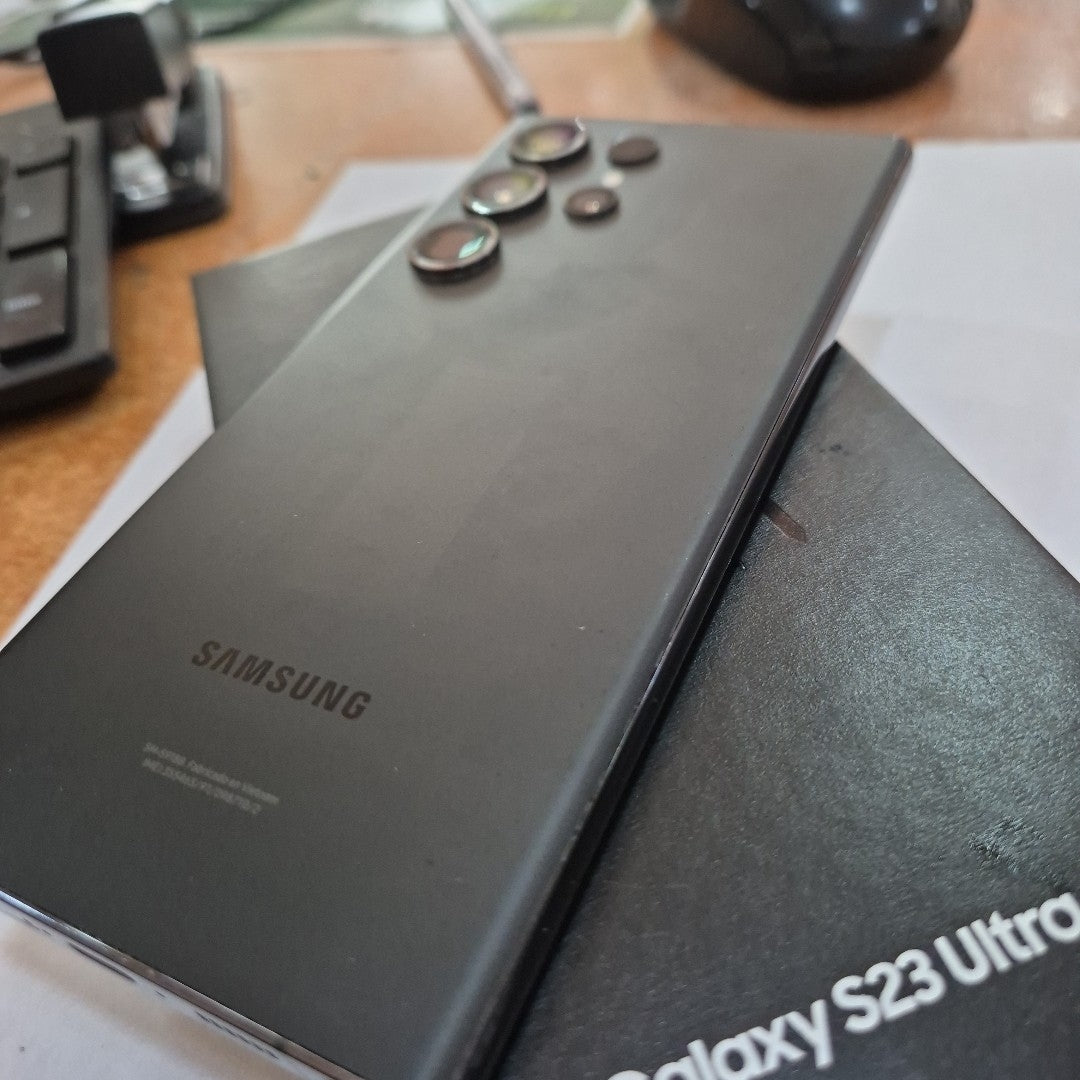 CELULAR SAMSUNG GALAXY S23 ULTRA SM-S918B 512 GB 12 GB RAM (SEMINUEVO)