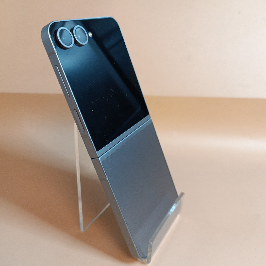 CELULAR SAMSUNG GALAXY Z FLIP6 SM-F741B (2024) 512 GB 12 GB RAM (SEMINUEVO)