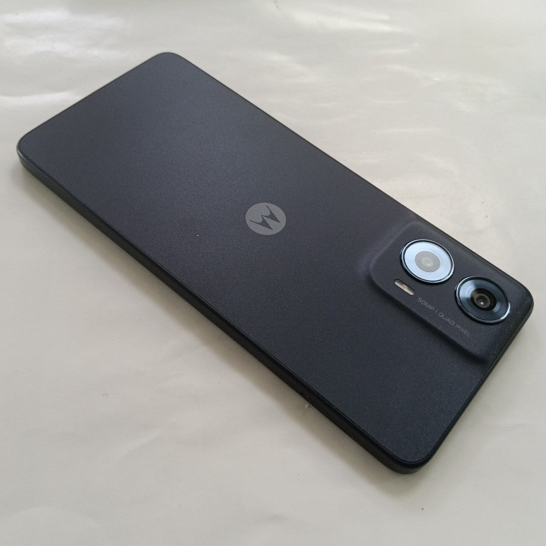 CELULAR MOTOROLA MOTO G24 XT2423-1 (2024) 256 GB 4 GB RAM (SEMINUEVO)