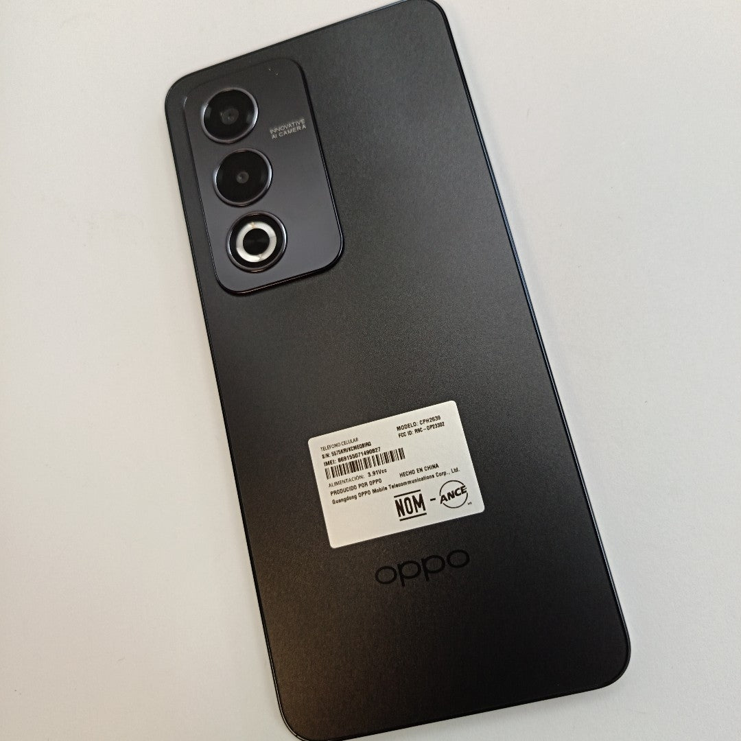 CELULAR OPPO  A80 5G CPH2639 (2024) 256 GB 8 GB RAM (SEMINUEVO)