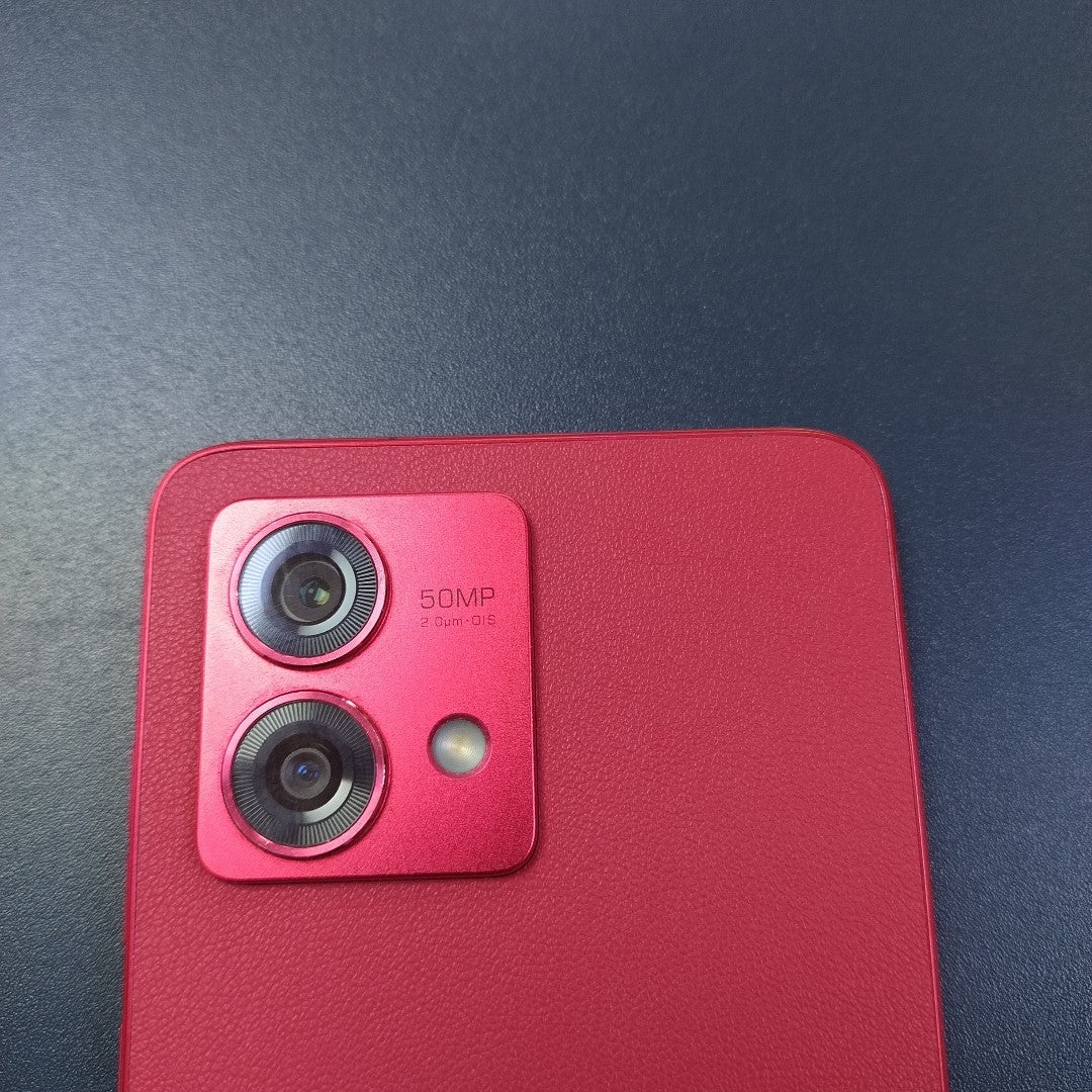 CELULAR MOTOROLA MOTO G84 XT2347-1 (2023) 256 GB 8 GB RAM (SEMINUEVO)