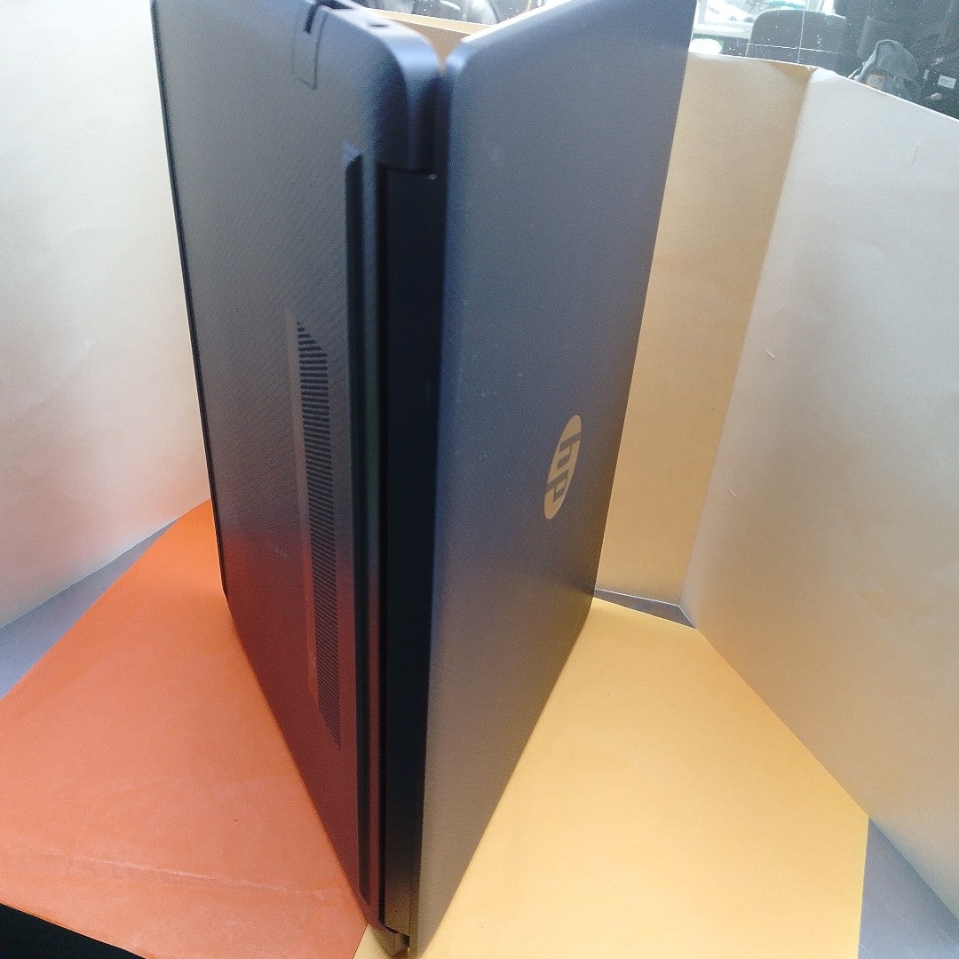 LAPTOP HP 14-CM0030LA (2024) 2 TB 8 GB RAM (SEMINUEVO)