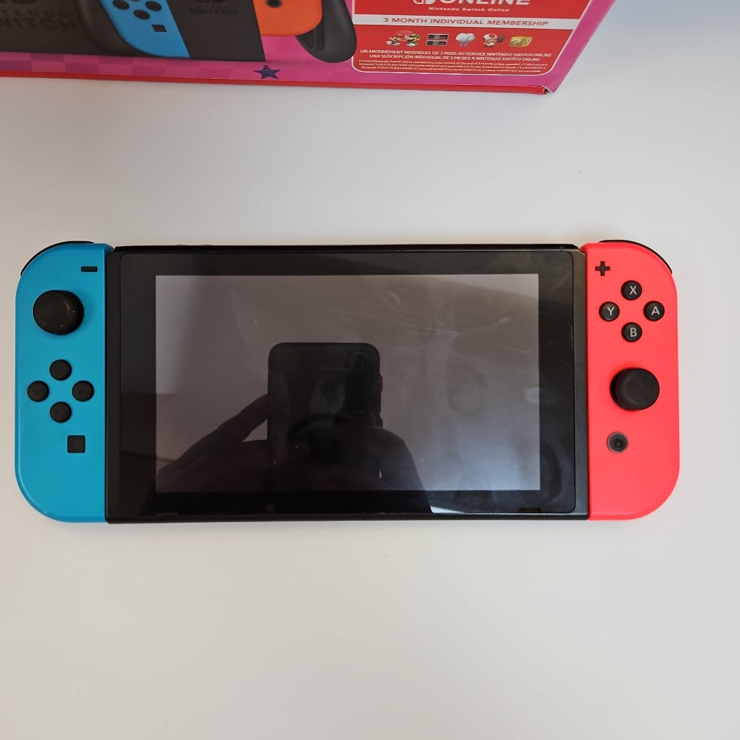 CONSOLA DE VIDEOJUEGO NINTENDO SWITCH 32 GB (SEMINUEVO)