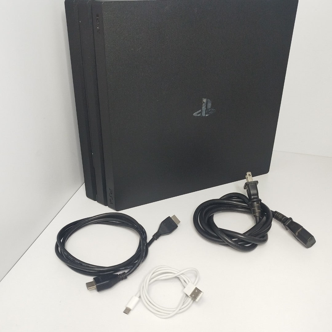 CONSOLA DE VIDEOJUEGO SONY PS4 PRO 1 TB (SEMINUEVO)