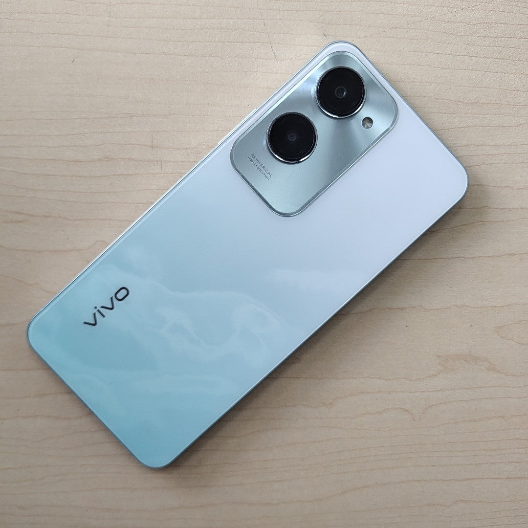 CELULAR VIVO Y18 V2333 128 GB 6 GB (SEMINUEVO)